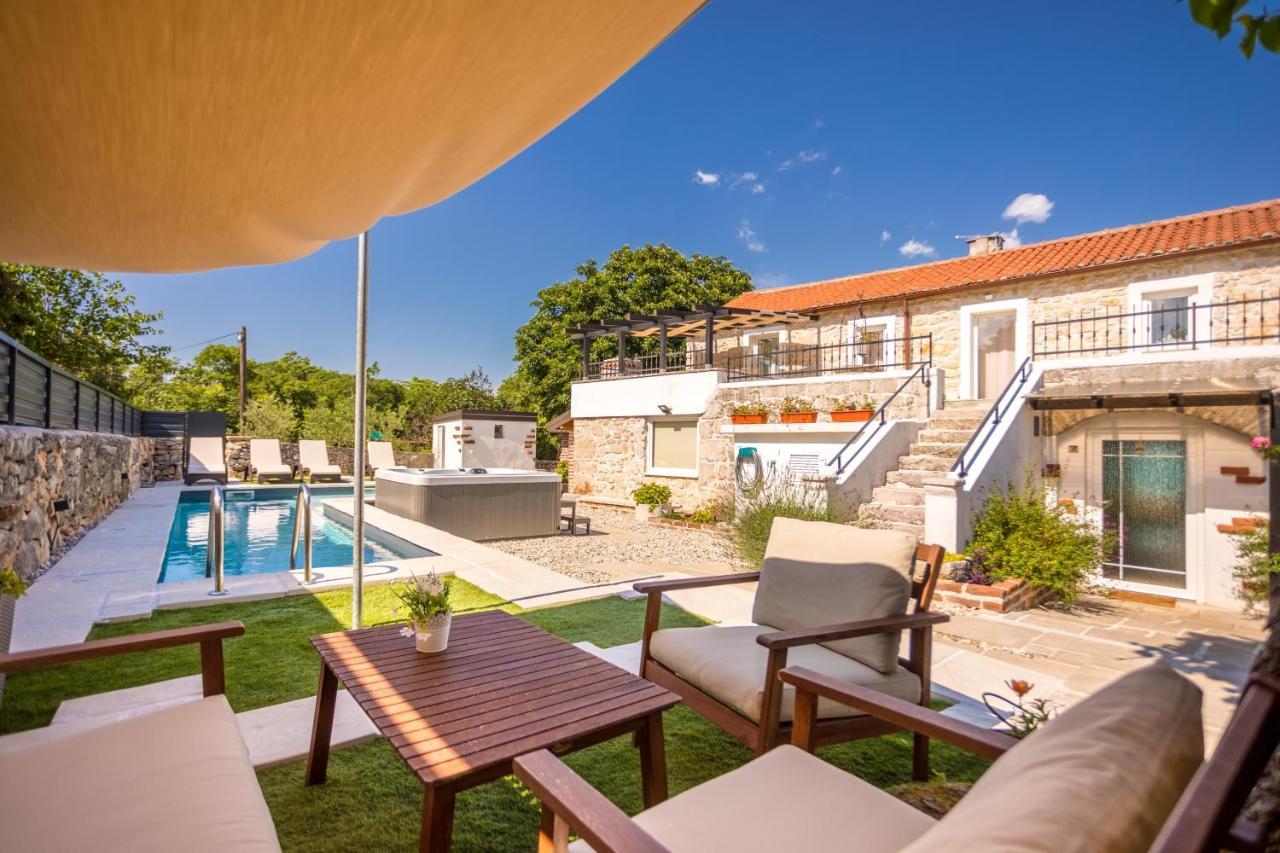 Villa Hrustika - Heated Pool, Jacuzzi & Sauna Gabonjin Exterior foto