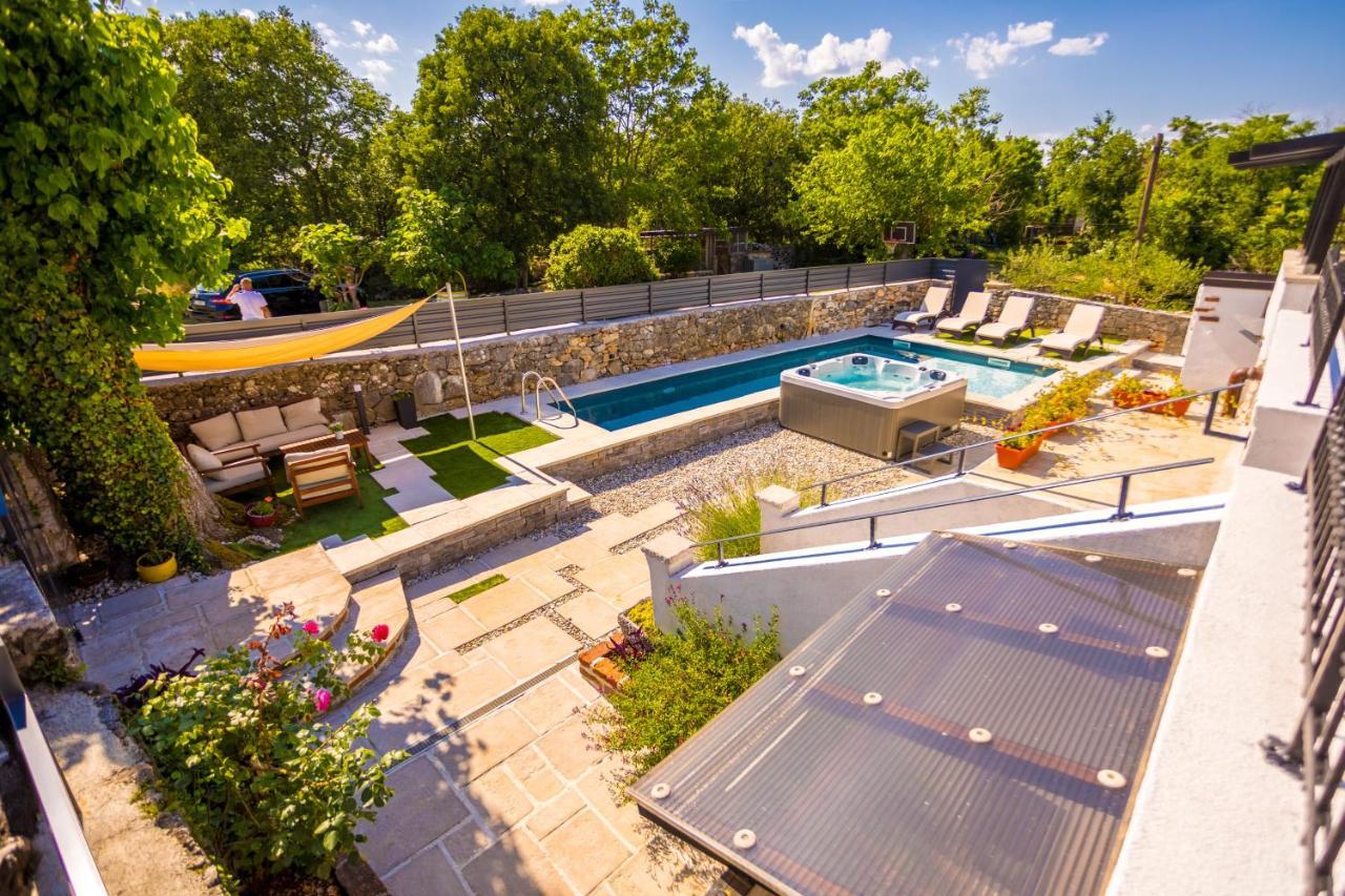 Villa Hrustika - Heated Pool, Jacuzzi & Sauna Gabonjin Exterior foto