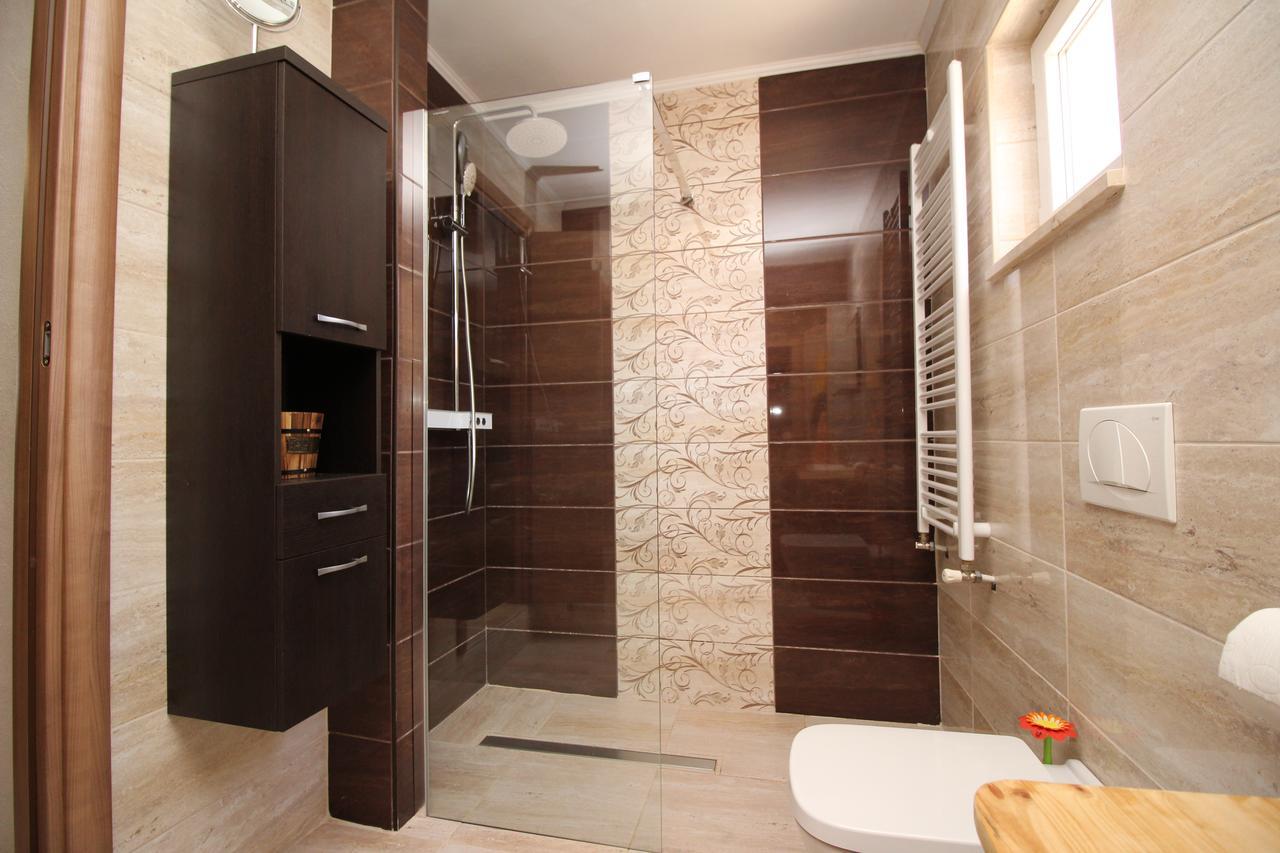 Villa Hrustika - Heated Pool, Jacuzzi & Sauna Gabonjin Exterior foto