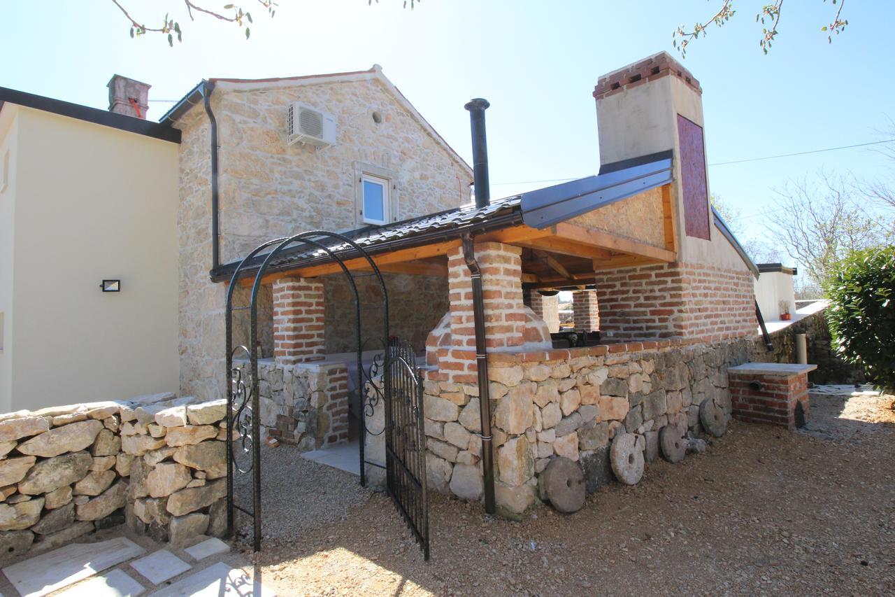 Villa Hrustika - Heated Pool, Jacuzzi & Sauna Gabonjin Exterior foto