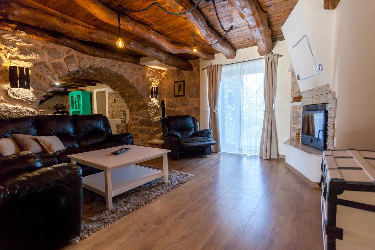 Villa Hrustika - Heated Pool, Jacuzzi & Sauna Gabonjin Exterior foto